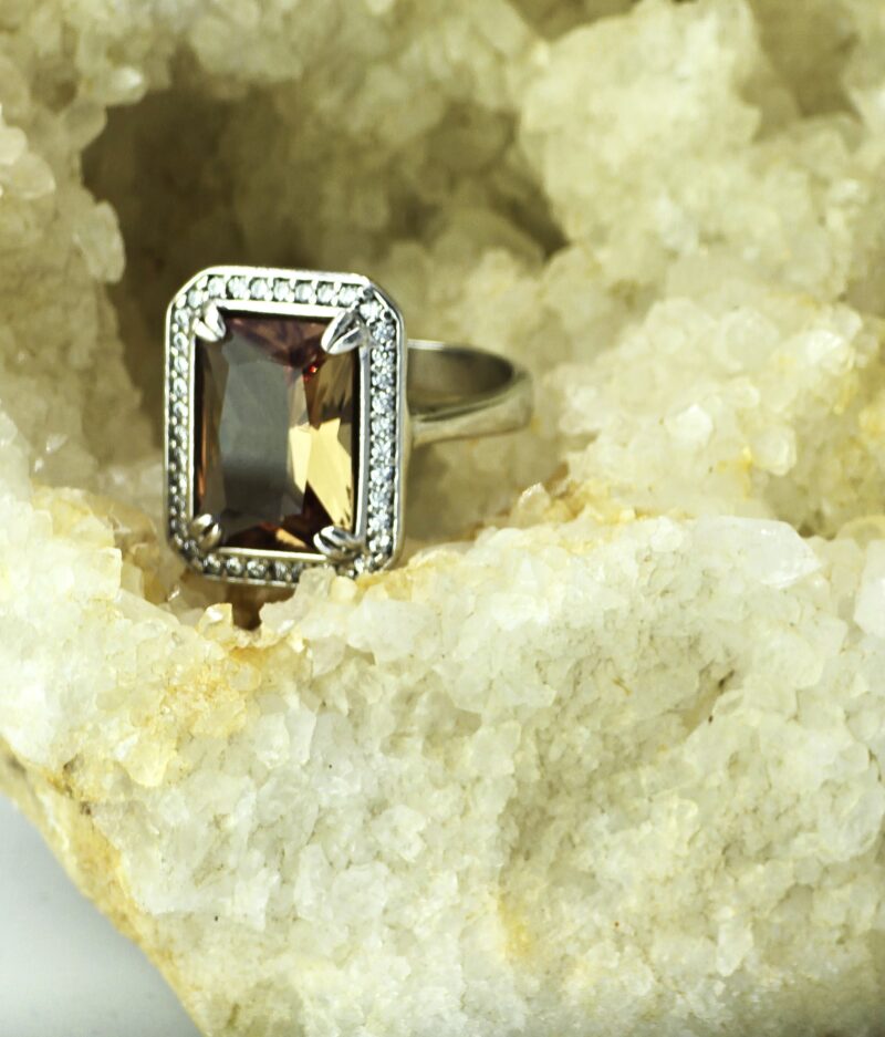 Orijinal 7 Renk Değiştiren Zultanit Taşı Baget İşçilikli Set - Görsel 4