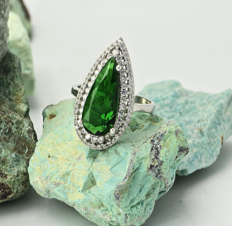 Su Damlası Modeli Kök Zümrüt & Zirkon Set - Görsel 4